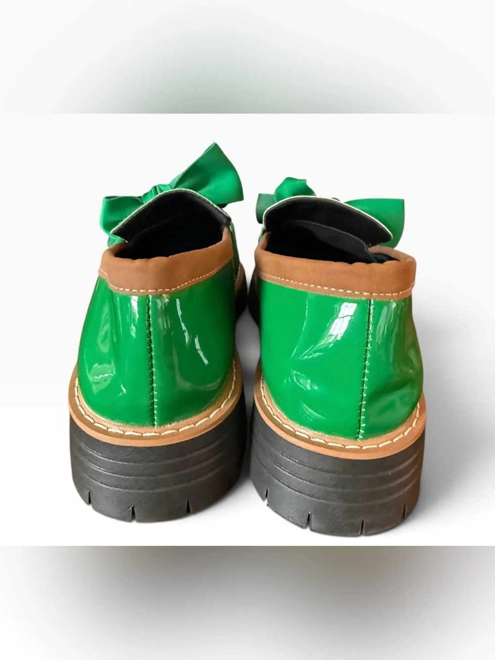 New Green Patent Bow Lug Sole Loafers Women’s Size 11 EU 42